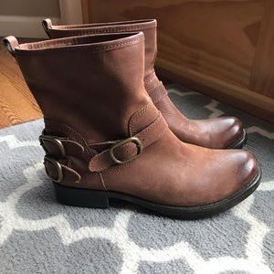 Cool lucky brand boots